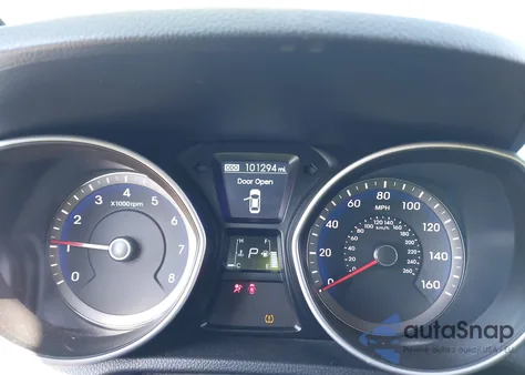 2013 Hyundai Elantra Gt from USA, damaged, VIN KMHD35LE8DU137209